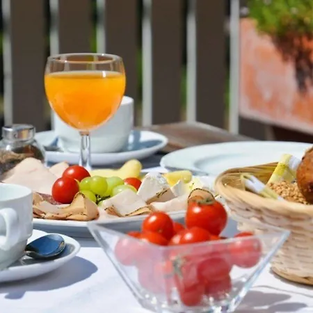 Hotel Garni Am Zehntstadl Ulm